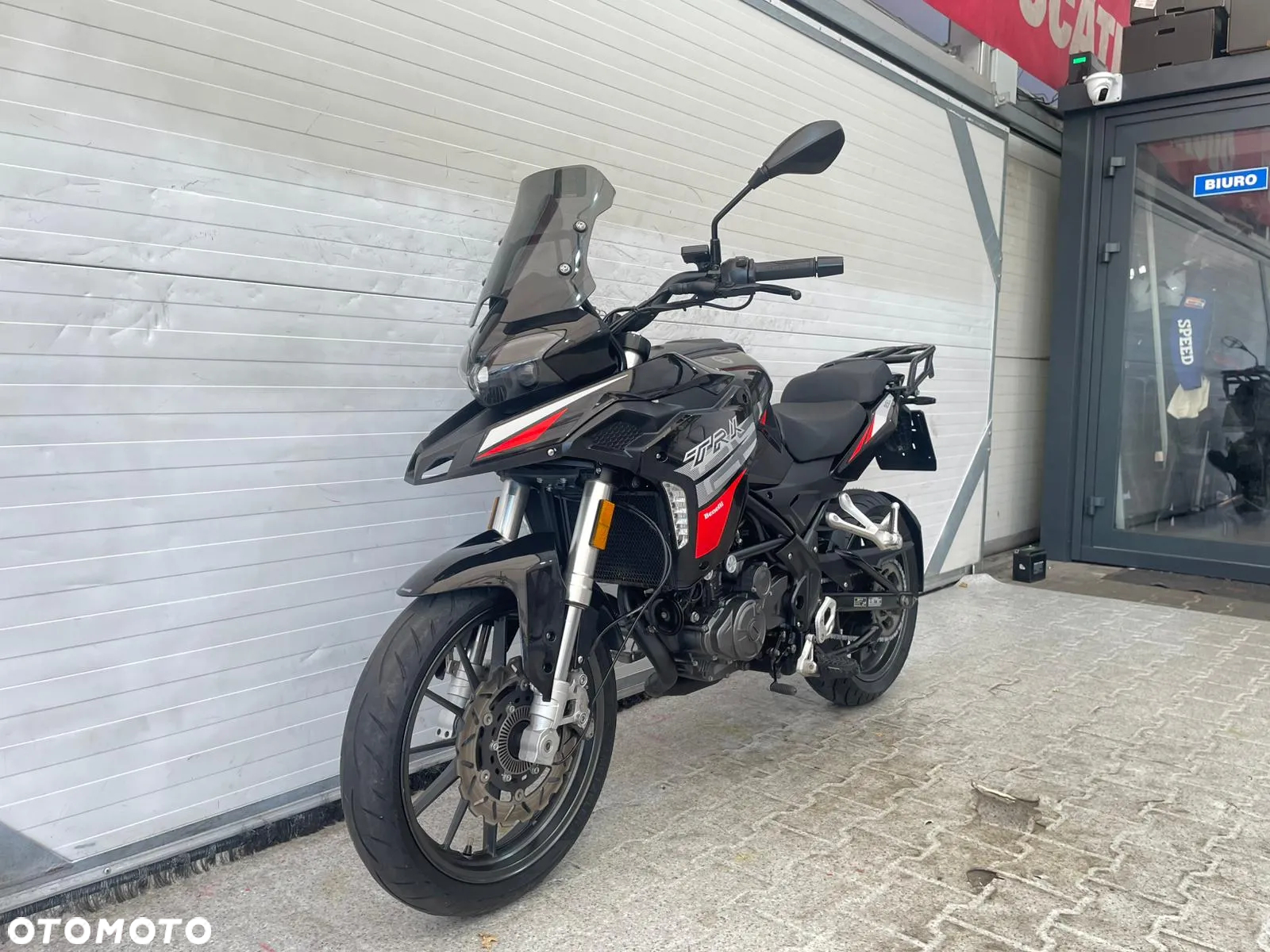 Benelli TRK 251 - 8