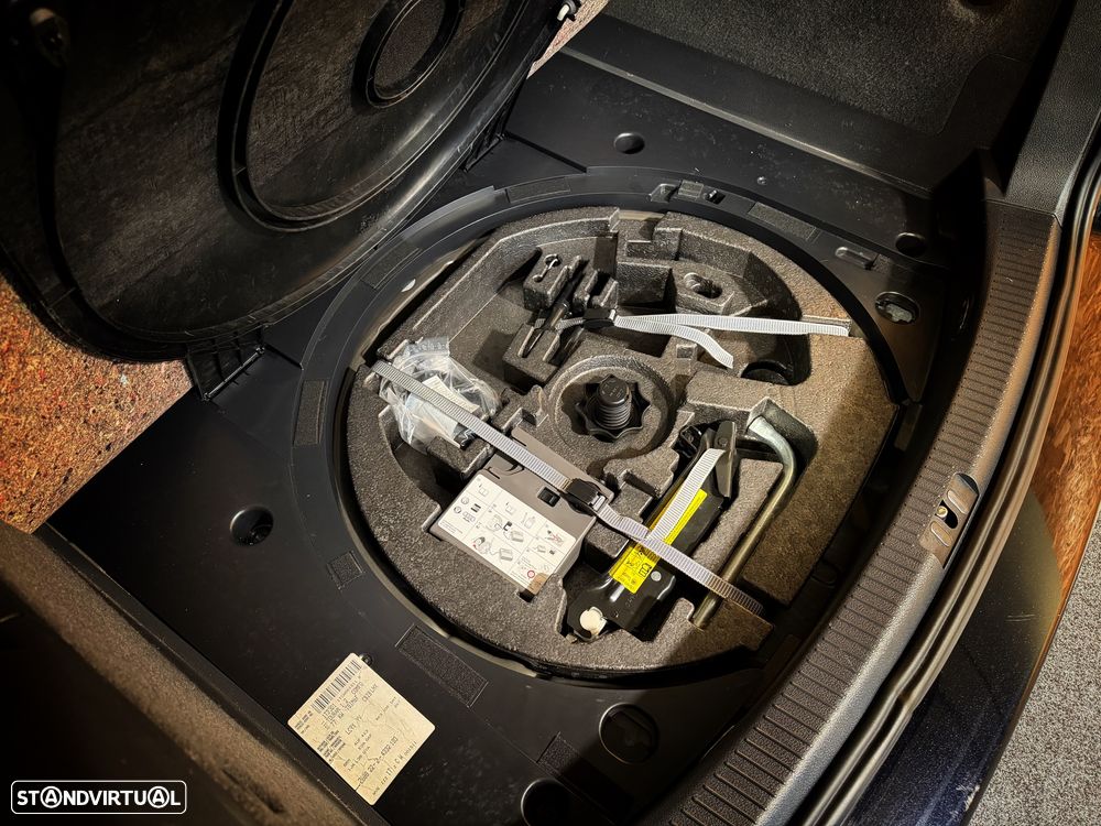 VW Touran 1.2 TSi Confortline 5L - 34