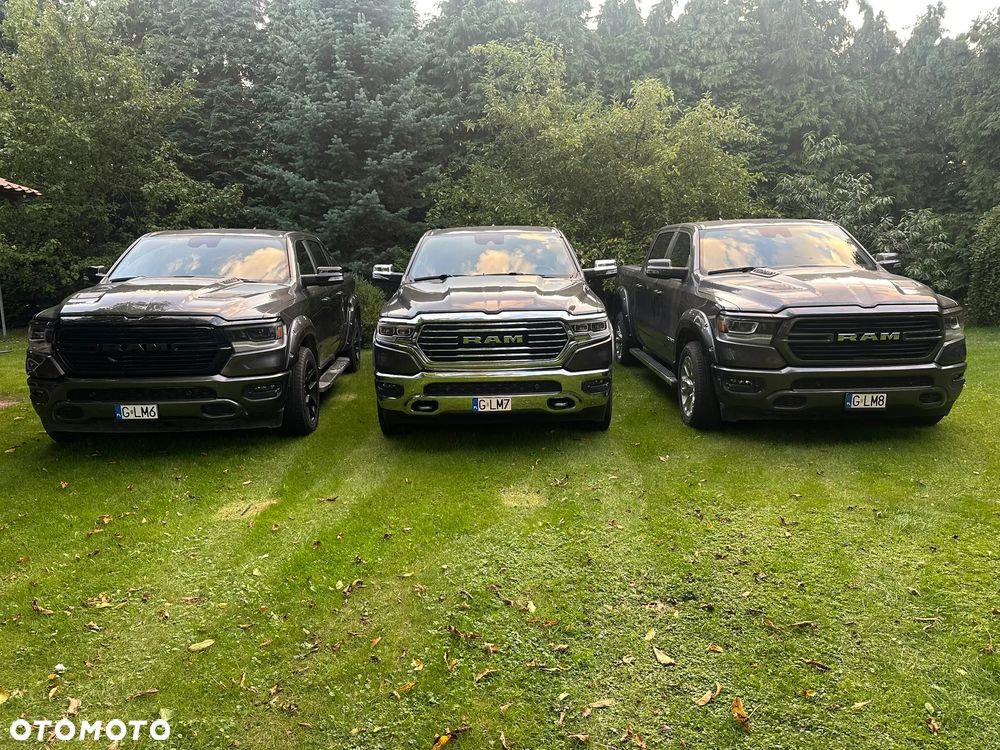 RAM 1500 5.7 Crew Cab Shortbed Laramie Black - 22