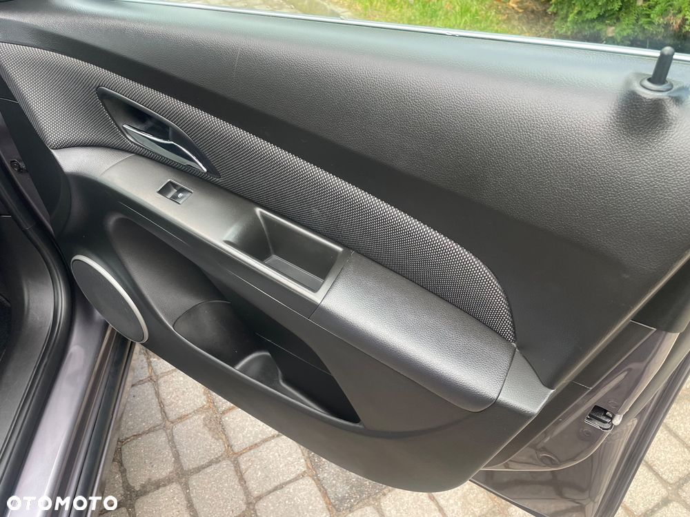 Chevrolet Cruze - 21