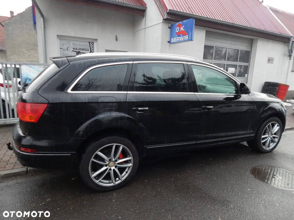 Audi Q7 - 1