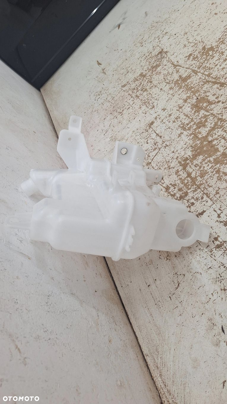 ZBIORNIK PŁYNU DO SPRYSKIWACZY MAZDA 6 GJ - 2