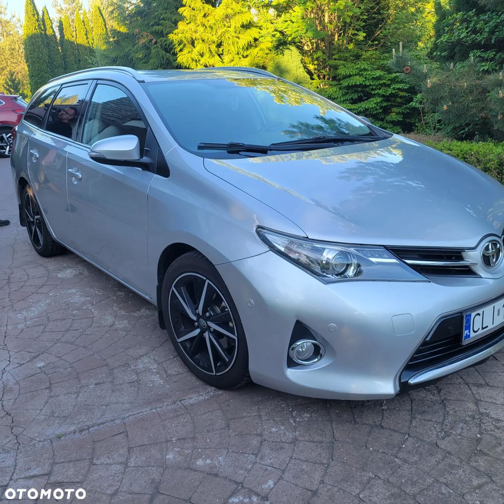 Toyota Auris 2.0 D-4D Premium Comfort - 6