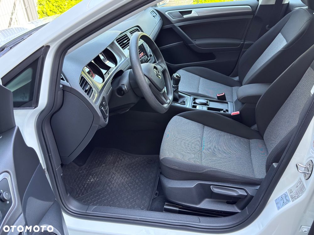 Volkswagen Golf 1.2 TSI BMT Trendline EU6 - 34