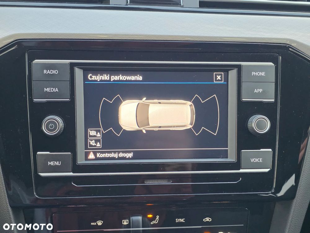 Volkswagen Passat ver-2-0-tdi-evo-business-dsg - 18