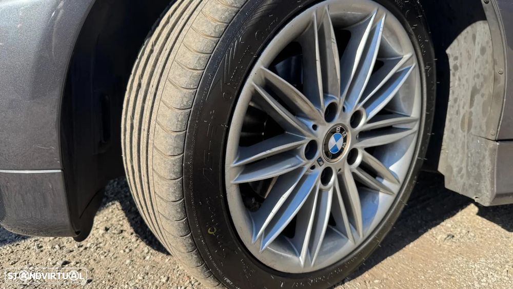 BMW 320 dA Exclusive - 32