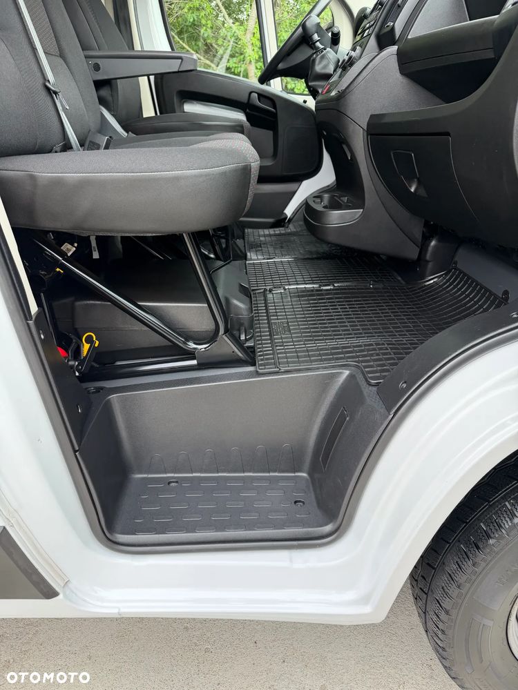Citroën JUMPER WZMOCNIONY L3H2 HEAVY MAXI 3.5t Ładowność 1500kg Homologacja haka 3t.  SILNIK Euro-6 Starszej konstrukcji PSA Poj..2179cm3 140KM Trwały bezawaryjny na pojedynczej turbinie Nie!! Stelantis!! Koła 16' Hamulce wzmocnione BREMBO, Podwójne resory! Pełna zabudowa ładowni! Najtrwalsza konfiguracja maxi VAN L3H2 13m3 - 13