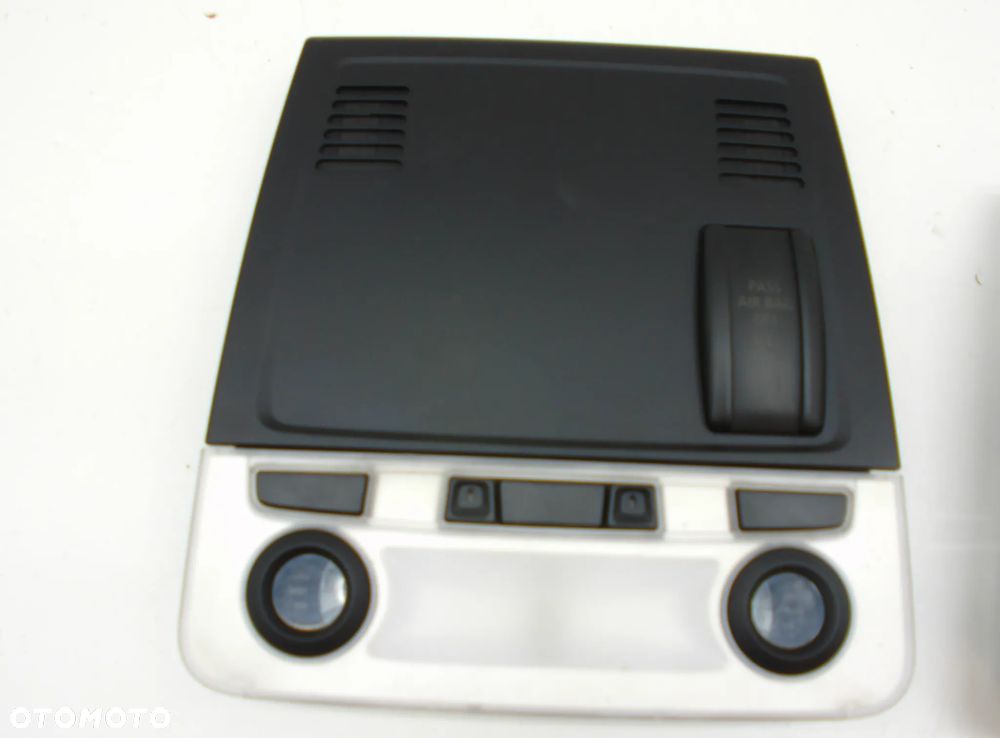 BMW Seria 1 E87 Oświetlenie wnętrza kabiny podsufitka - 3