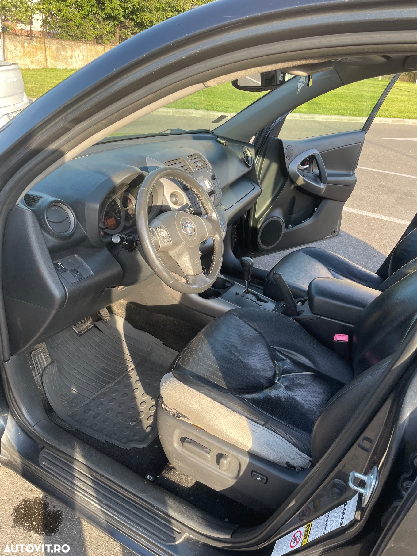 Toyota RAV4 2.0 Aut Luxury City - 10