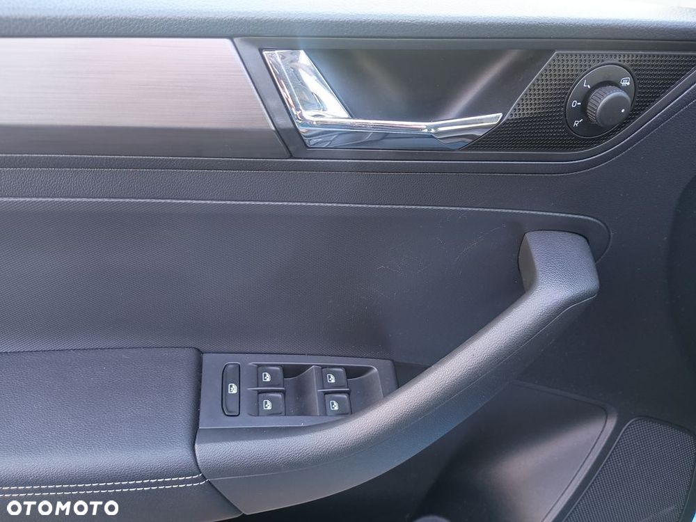 Skoda RAPID 1.0 TSI Style - 16