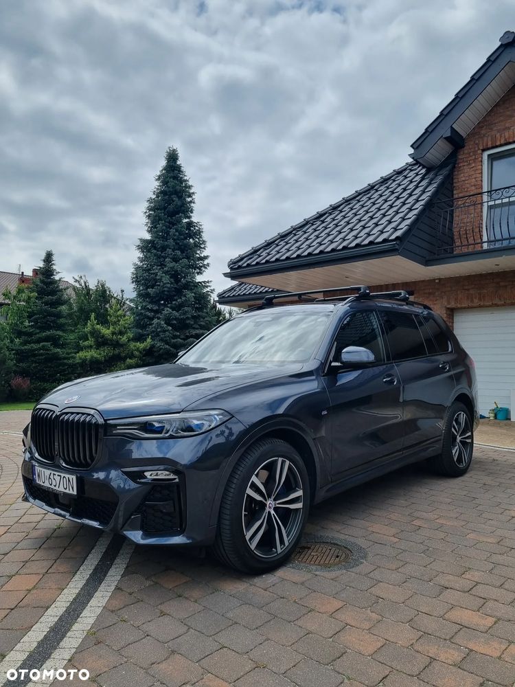 BMW X7 - 25