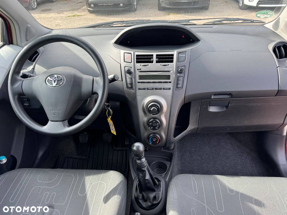 Toyota Yaris 1.33 Luna - 10