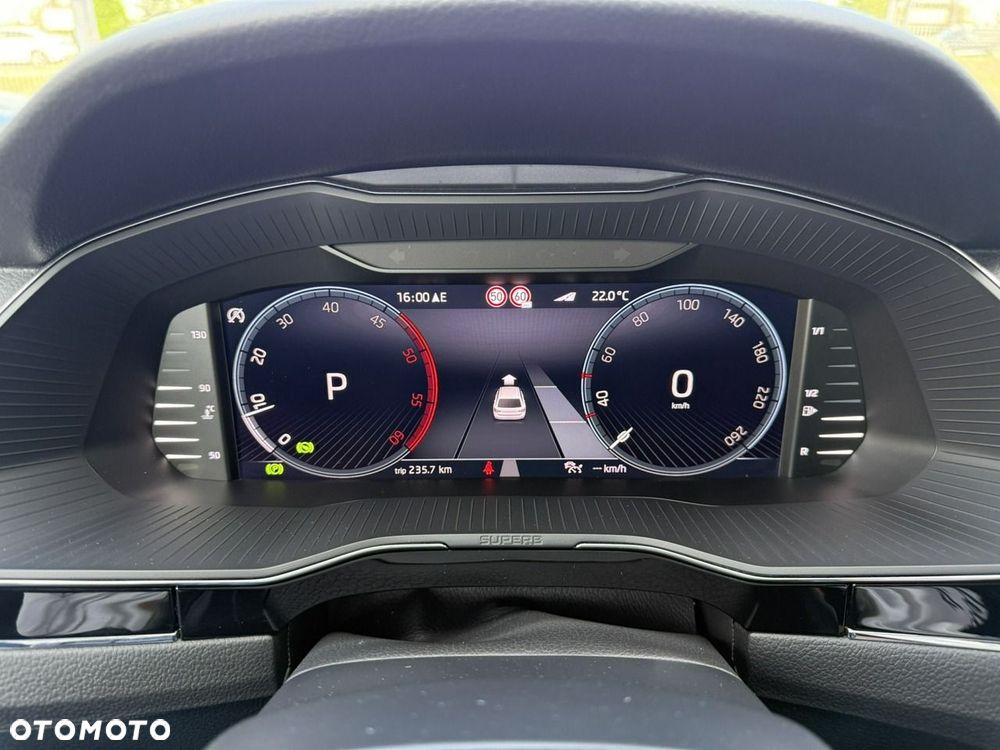 Skoda Superb 2.0 TDI L&K DSG7 - 18