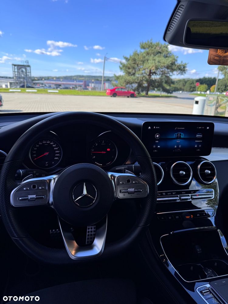 Mercedes-Benz GLC 220 d 4Matic 9G-TRONIC AMG Line - 24