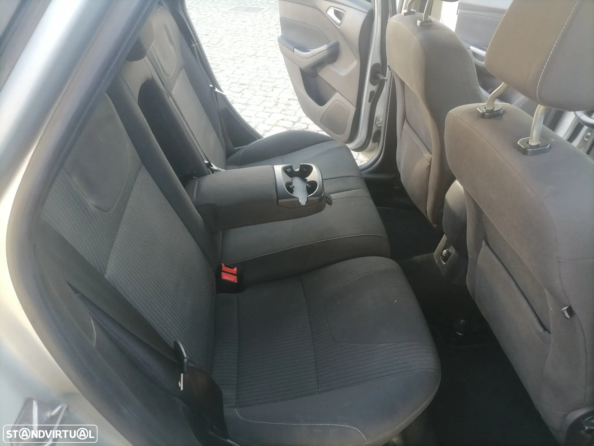 Ford Focus SW 1.6 TDCi Titanium - 10