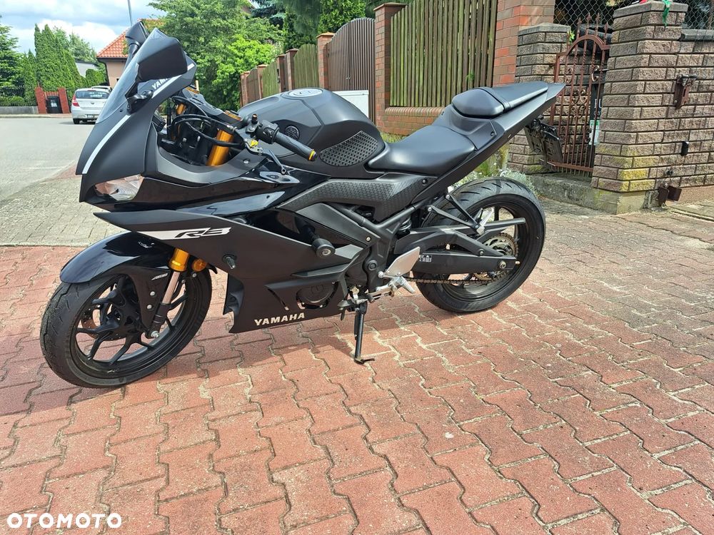 Yamaha R3