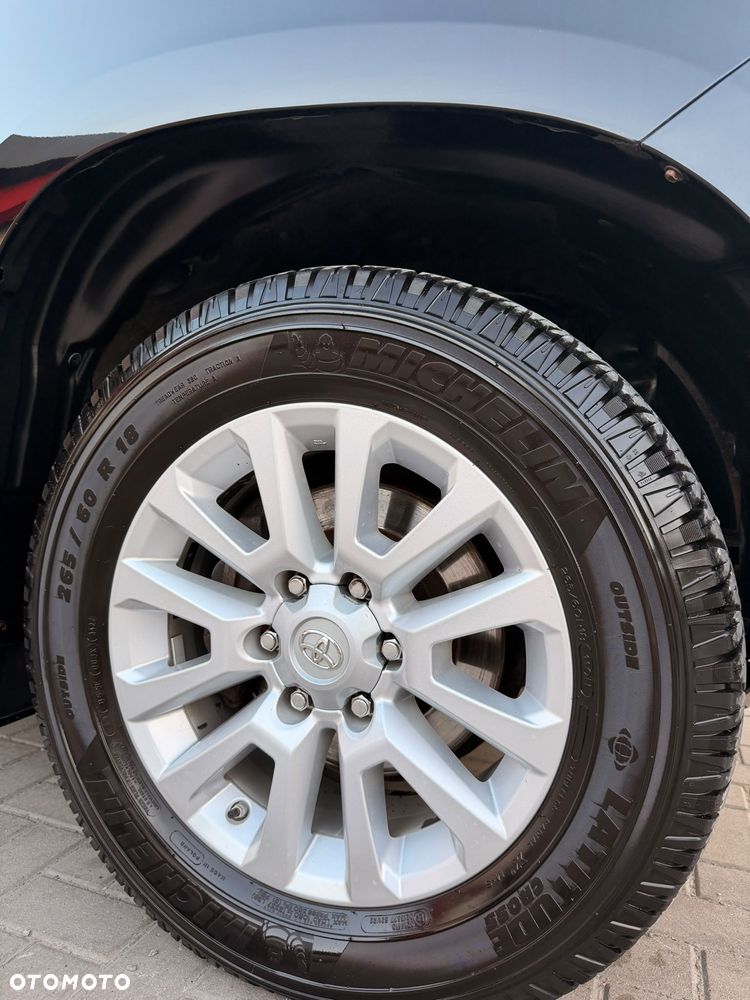Toyota Land Cruiser 3.0 D-4D Automatik Executive - 23