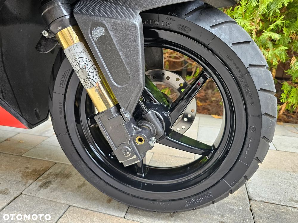 Aprilia SR - 17