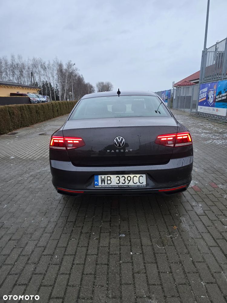 Volkswagen Passat 2.0 TDI EVO Business DSG - 4