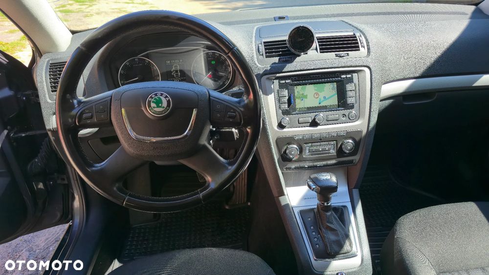 Skoda Octavia 1.6 Automatik Elegance - 9