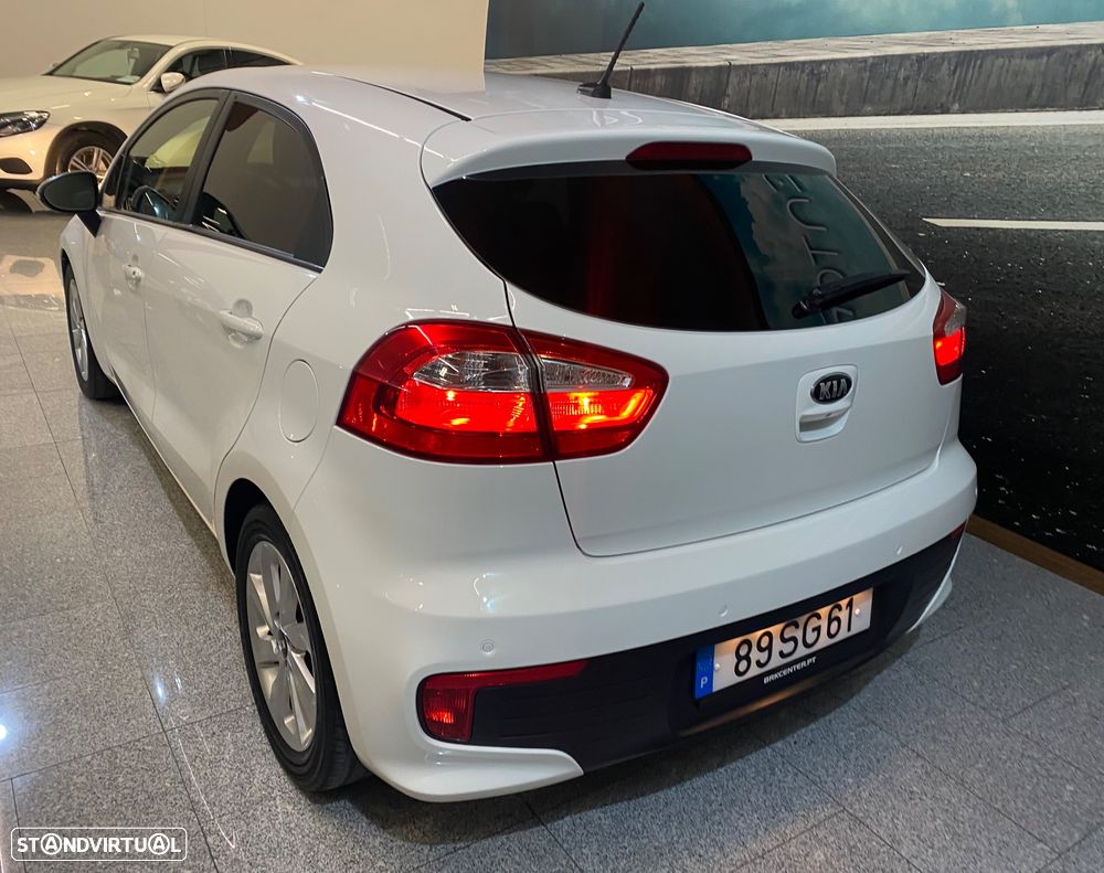 Kia Rio 1.2 CVVT Urban - 4