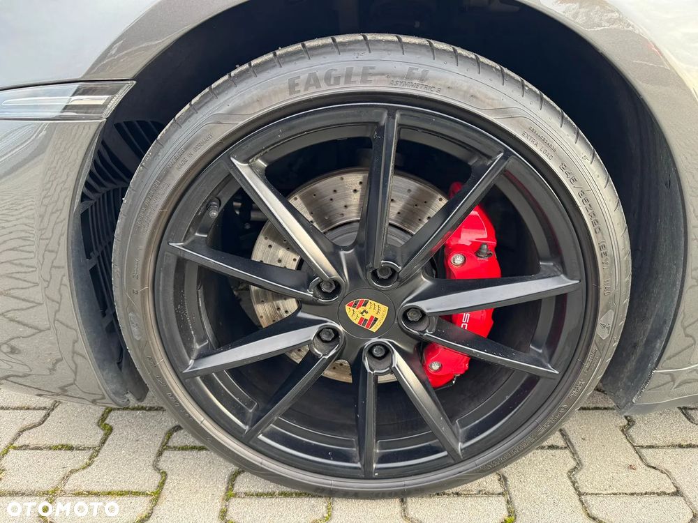 Porsche 911 Carrera S - 23