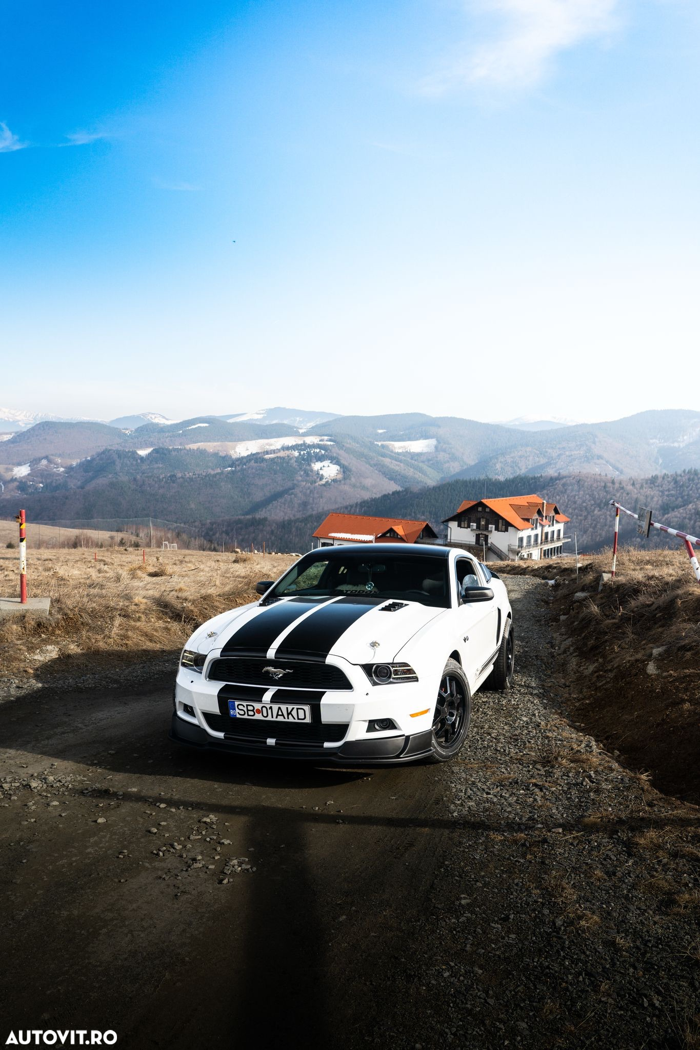 Ford Mustang - 2