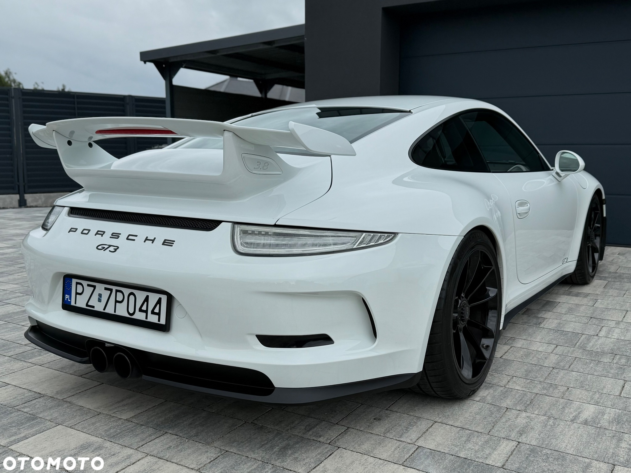 Porsche 911 GT3 - 4