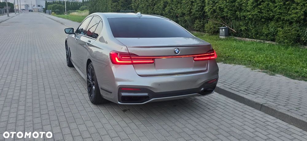 BMW Seria 7 730d xDrive sport - 11