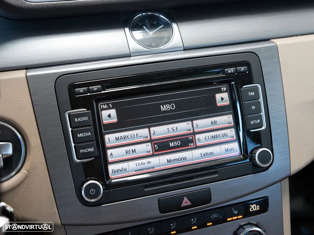 VW Passat 1.6 TDI Confortline BM - 29