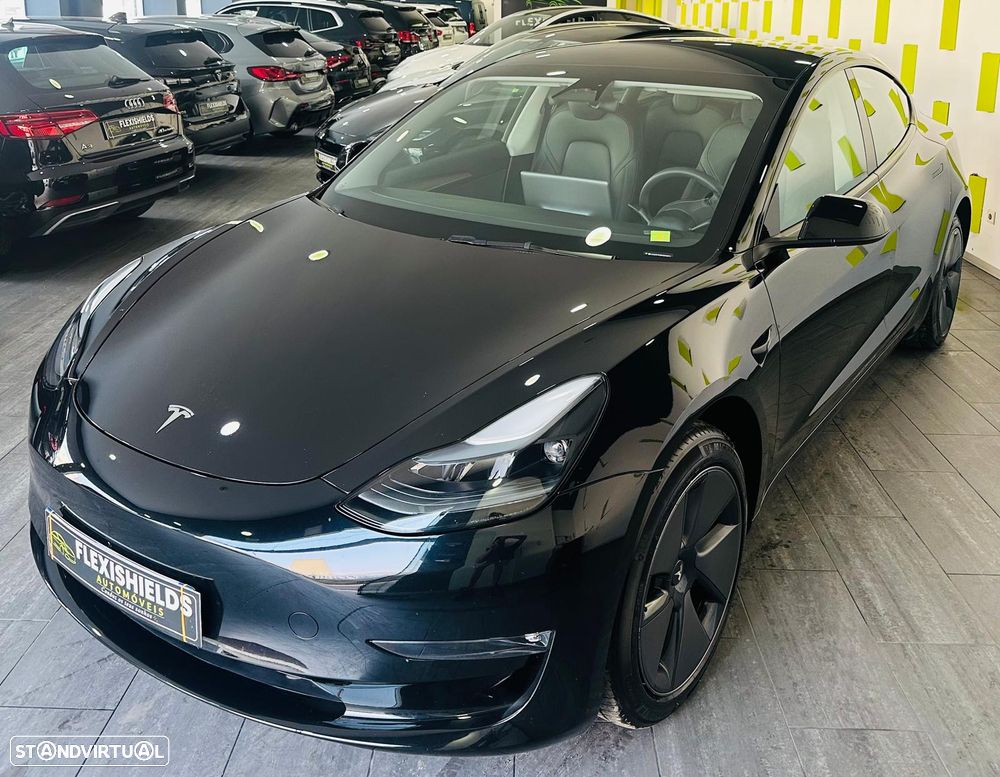 Tesla Model 3 Long-Range RWD - 3
