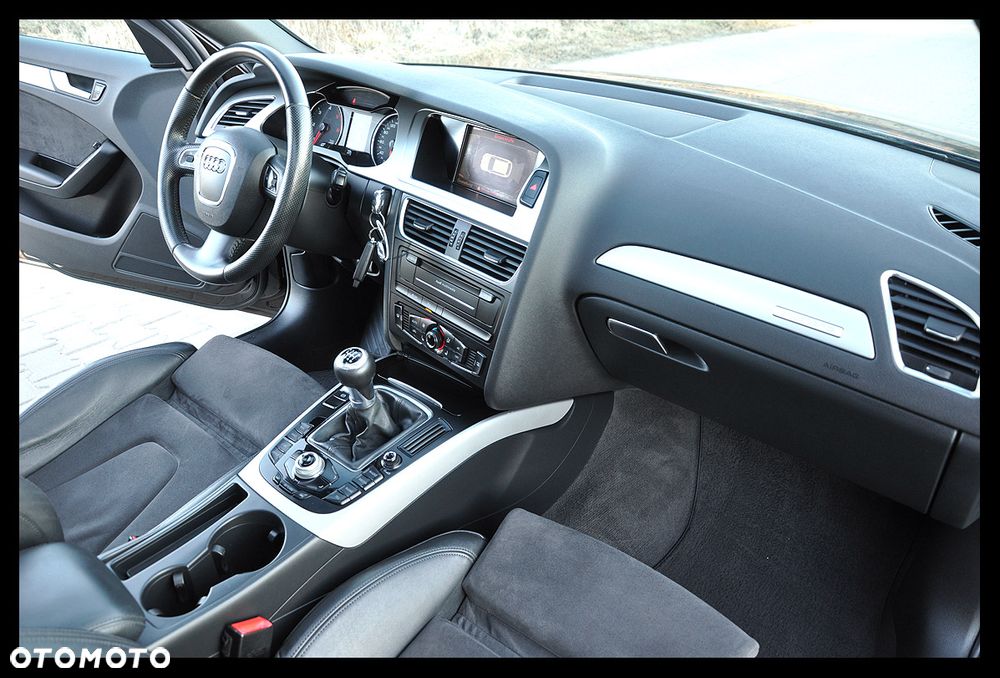 Audi A4 Avant 3.0 TDI DPF quattro S line Sportpaket (plus) - 5