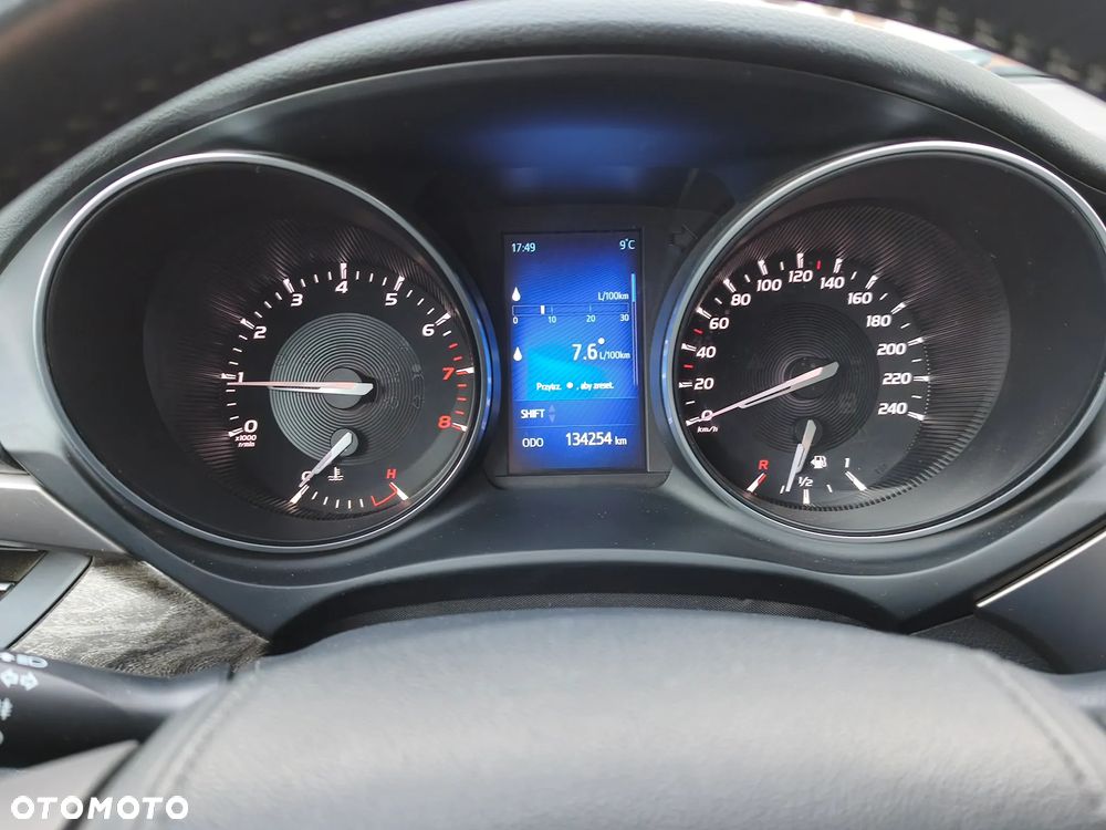 Toyota Avensis 1.8 Prestige - 19