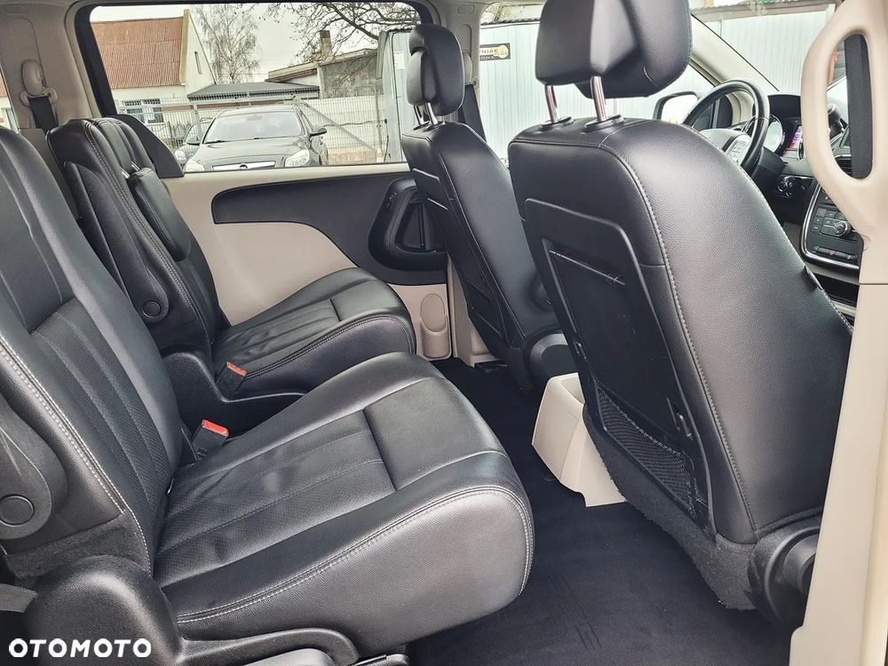 Lancia Voyager 2.8 CRD16v Gold - 33