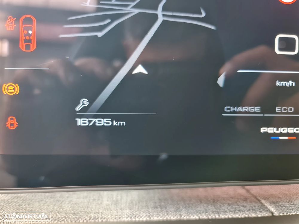 Peugeot 3008 1.2 Hybrid Allure e-DCS6 - 29