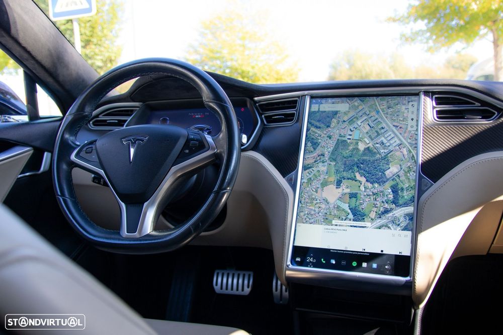 Tesla Model S P85D - 11