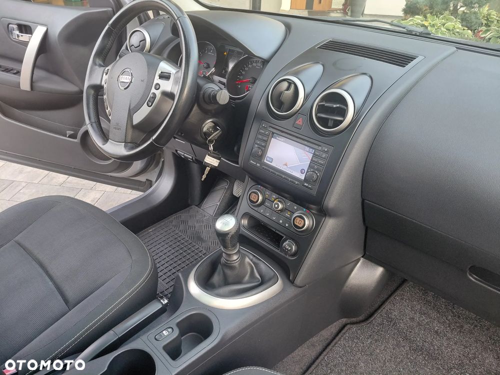 Nissan Qashqai+2 - 23