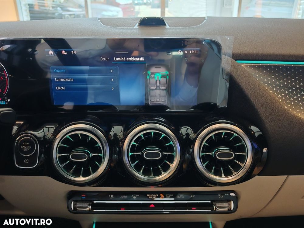 Mercedes-Benz GLA 180 d Aut. - 24