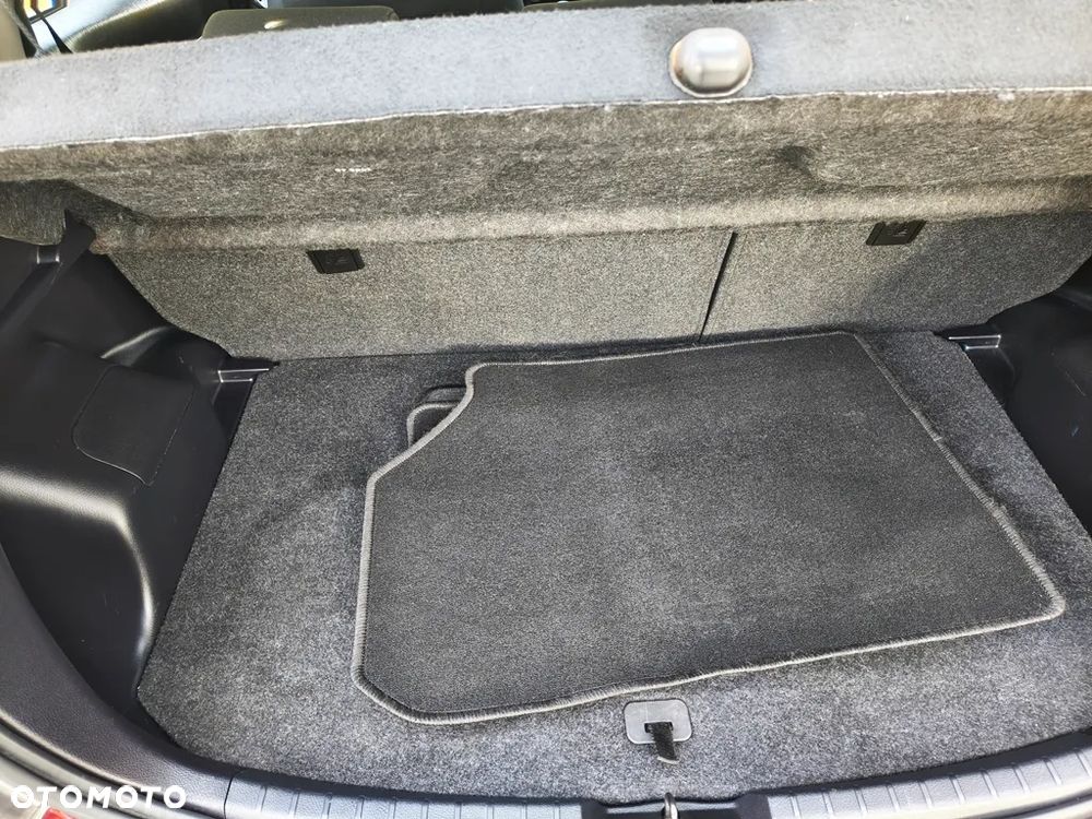 Toyota Yaris 1.33 VVT-i Edition 2014 - 25