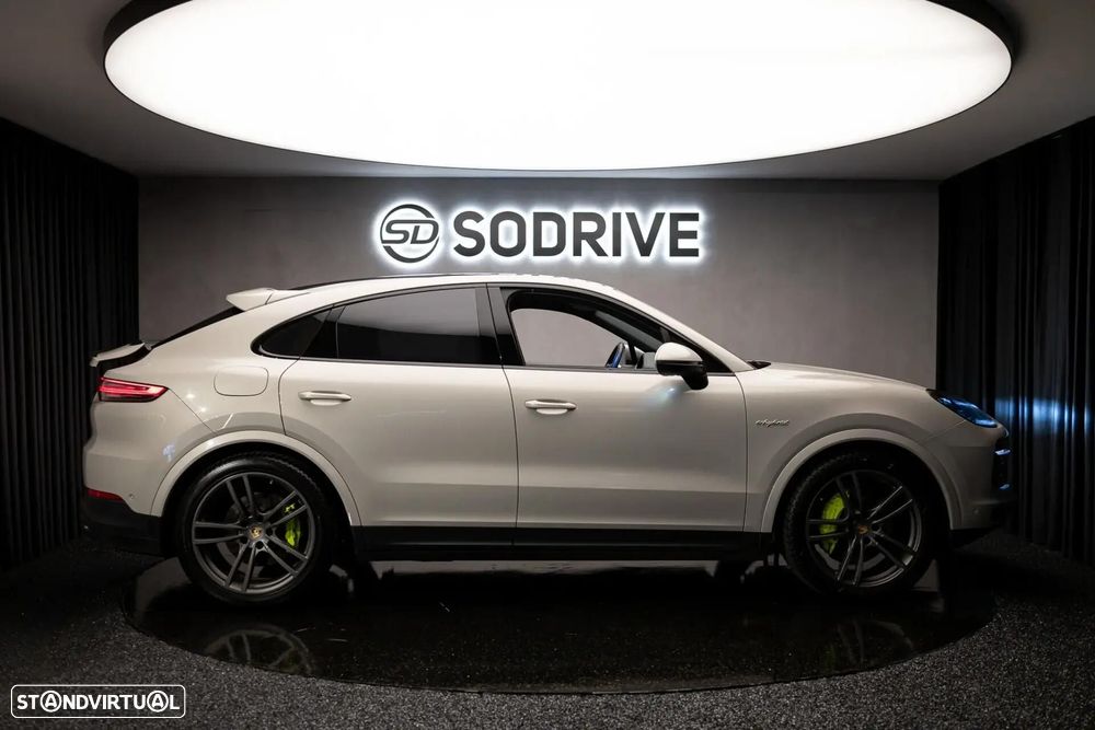 Porsche Cayenne Coupé E-Hybrid - 4