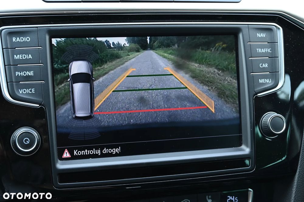 Volkswagen Passat 2.0 TDI Bi-Turbo BMT 4Mot Highline DSG - 27