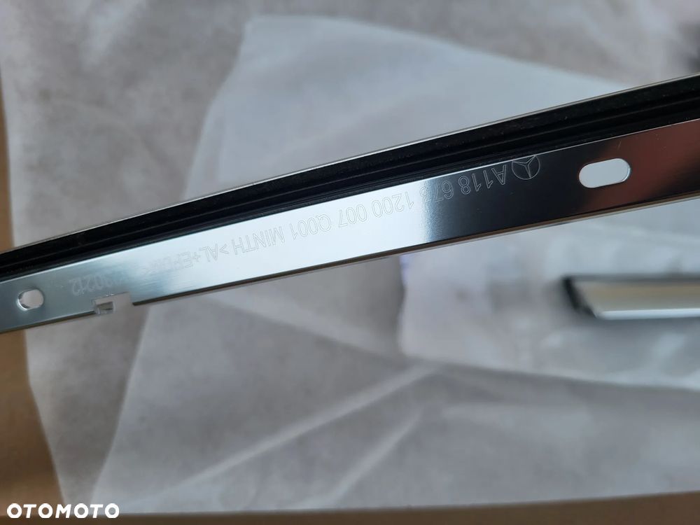 Komplet listew chrom Mercedes Cla w118 6731300 - 10