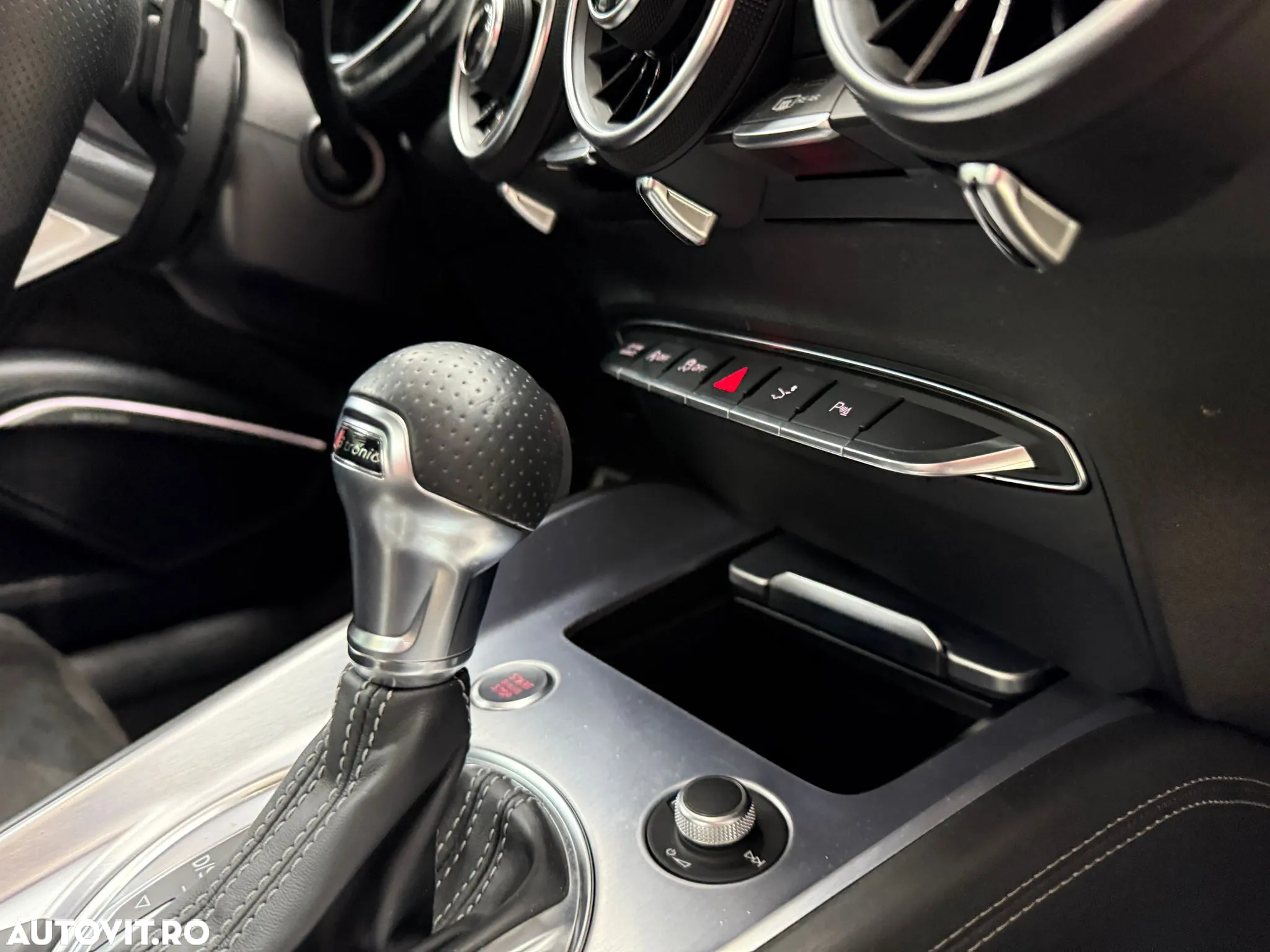 Audi TT Coupe 45 TFSI quattro S tronic - 31
