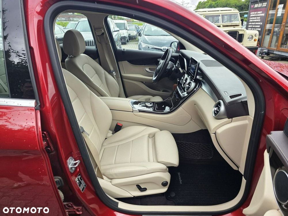 Mercedes-Benz GLC 220 d 4Matic 9G-TRONIC - 21