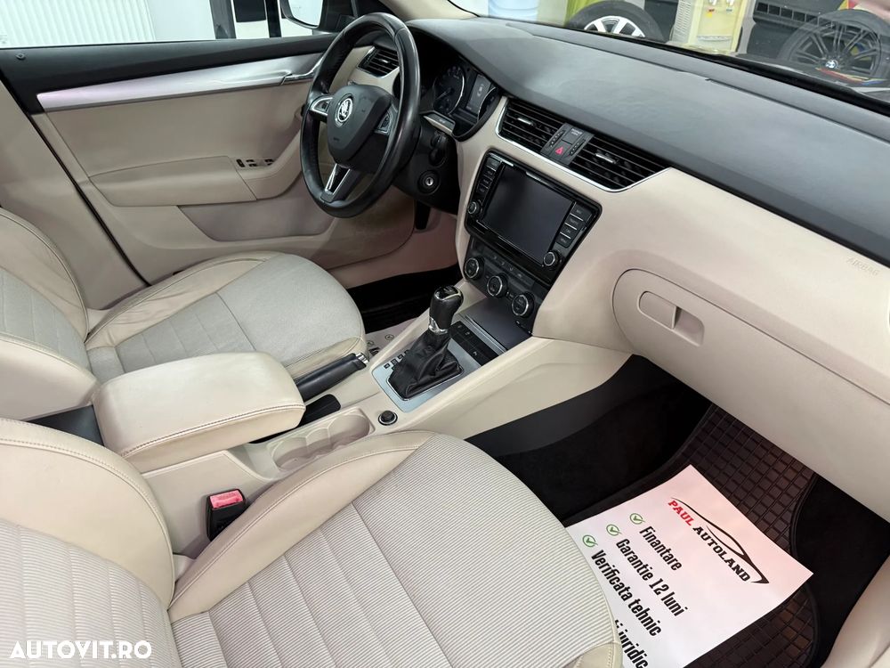 Skoda Octavia 1.6 TDI ELEGANCE DSG - 21