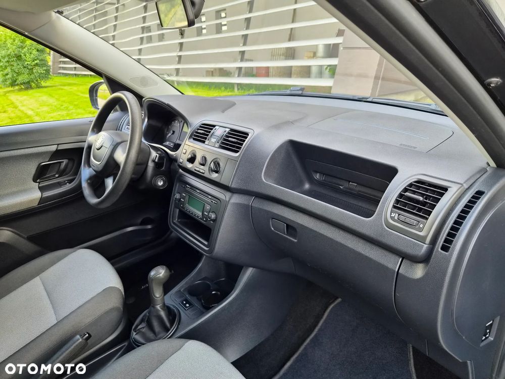 Skoda Roomster 1.4 16V Elegance - 28