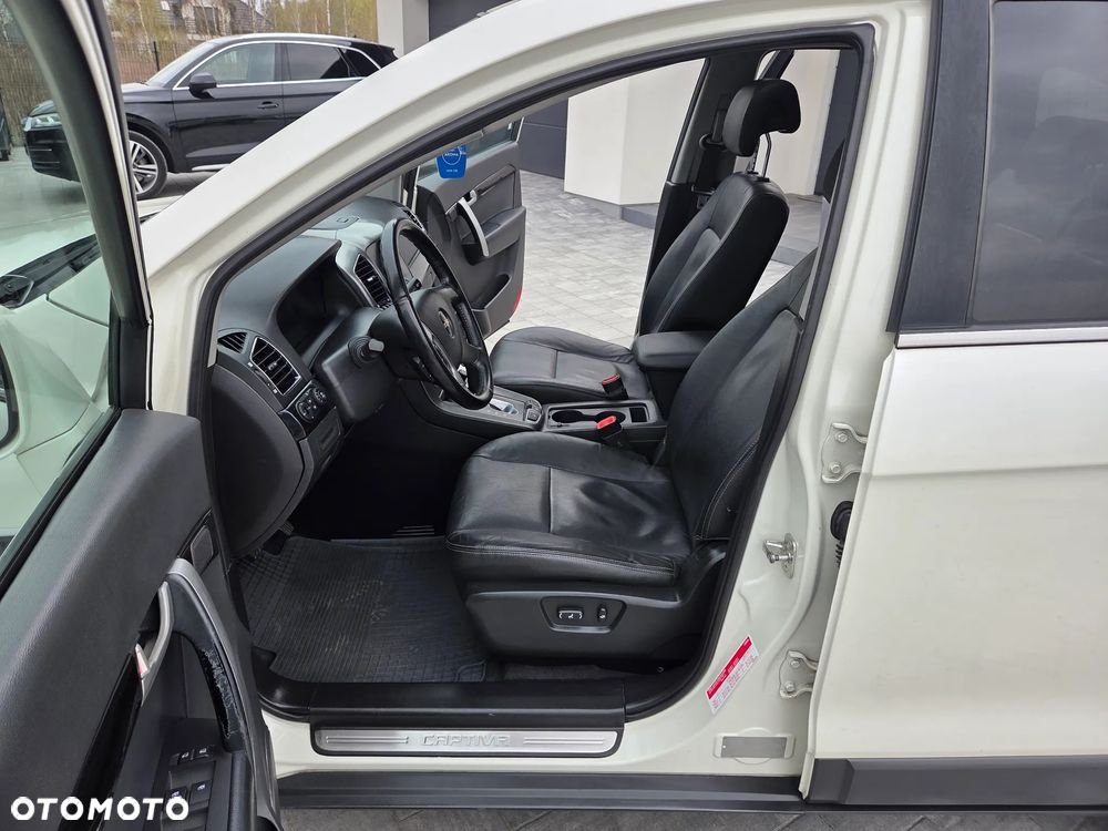 Chevrolet Captiva 2.2 D LTZ - 30