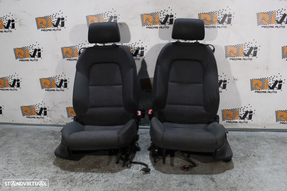 Conjunto De Bancos Audi A3 (8P1)  Bancos Audi A3 8P De 3 Portas Em Tec - 2
