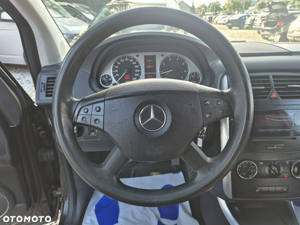 Mercedes-Benz Klasa B 200 - 24