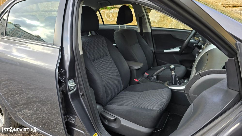 Toyota Corolla 1.4 D-4D - 22